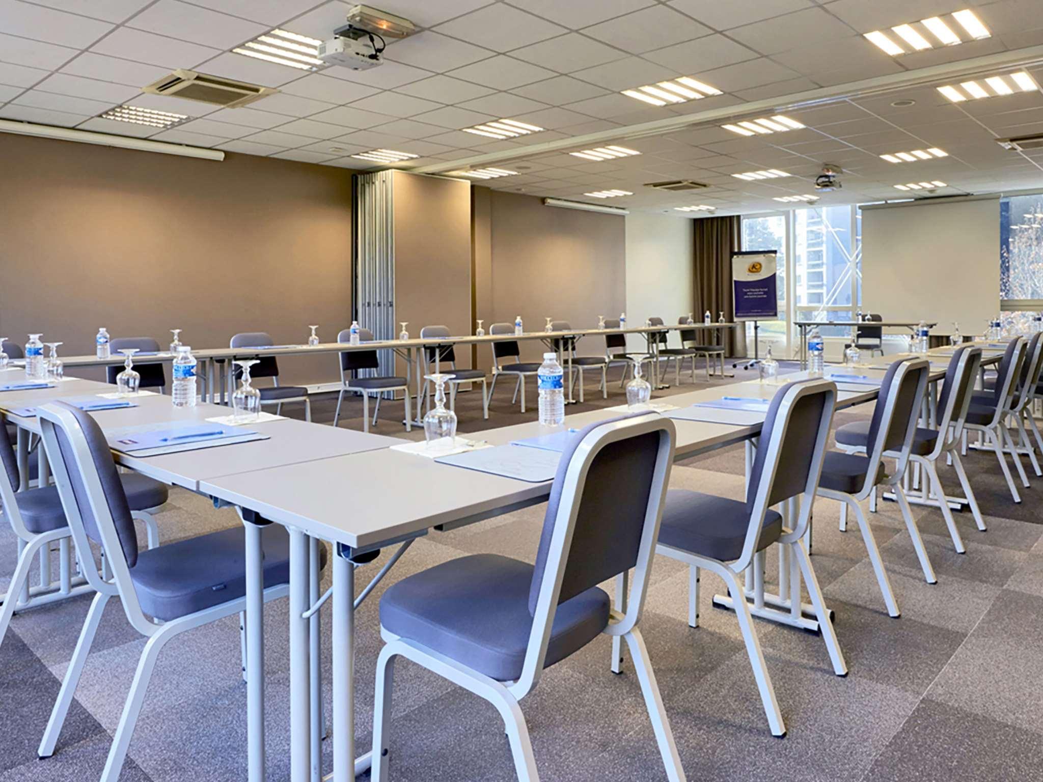 Best Western Voiron Centre Екстер'єр фото