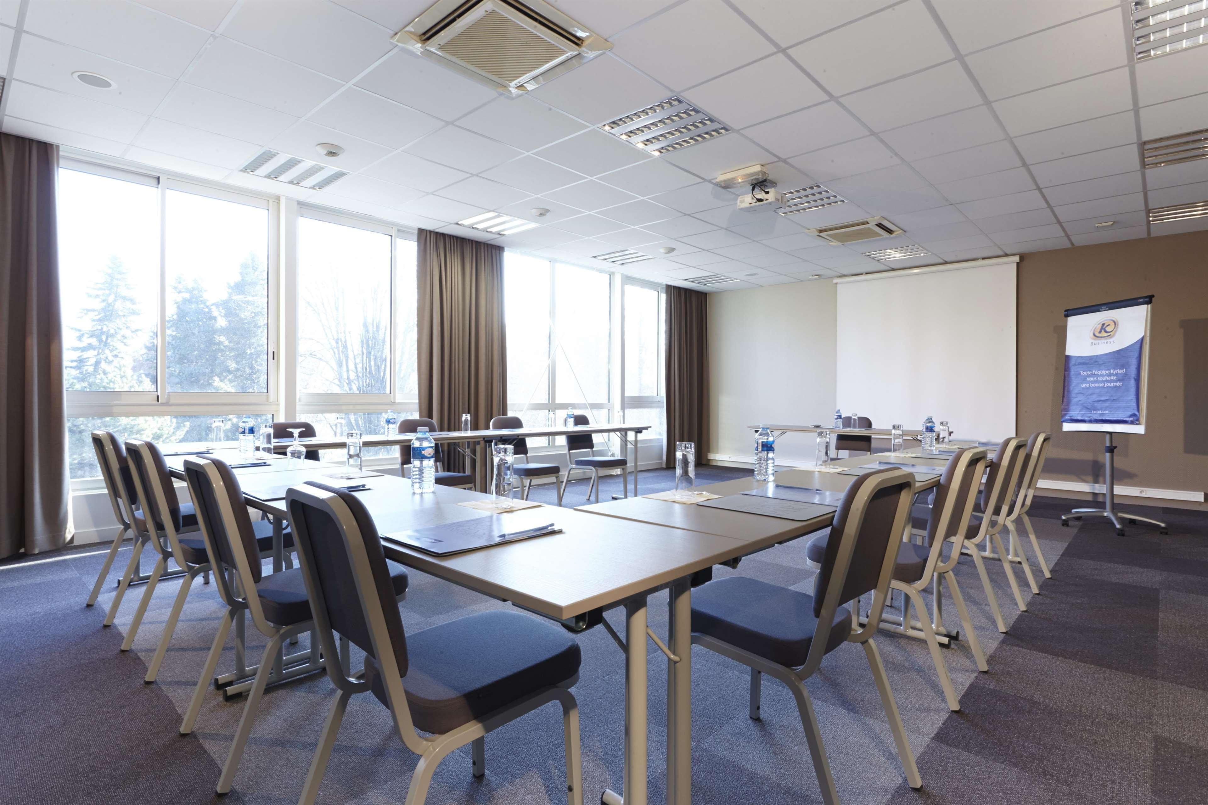 Best Western Voiron Centre Екстер'єр фото