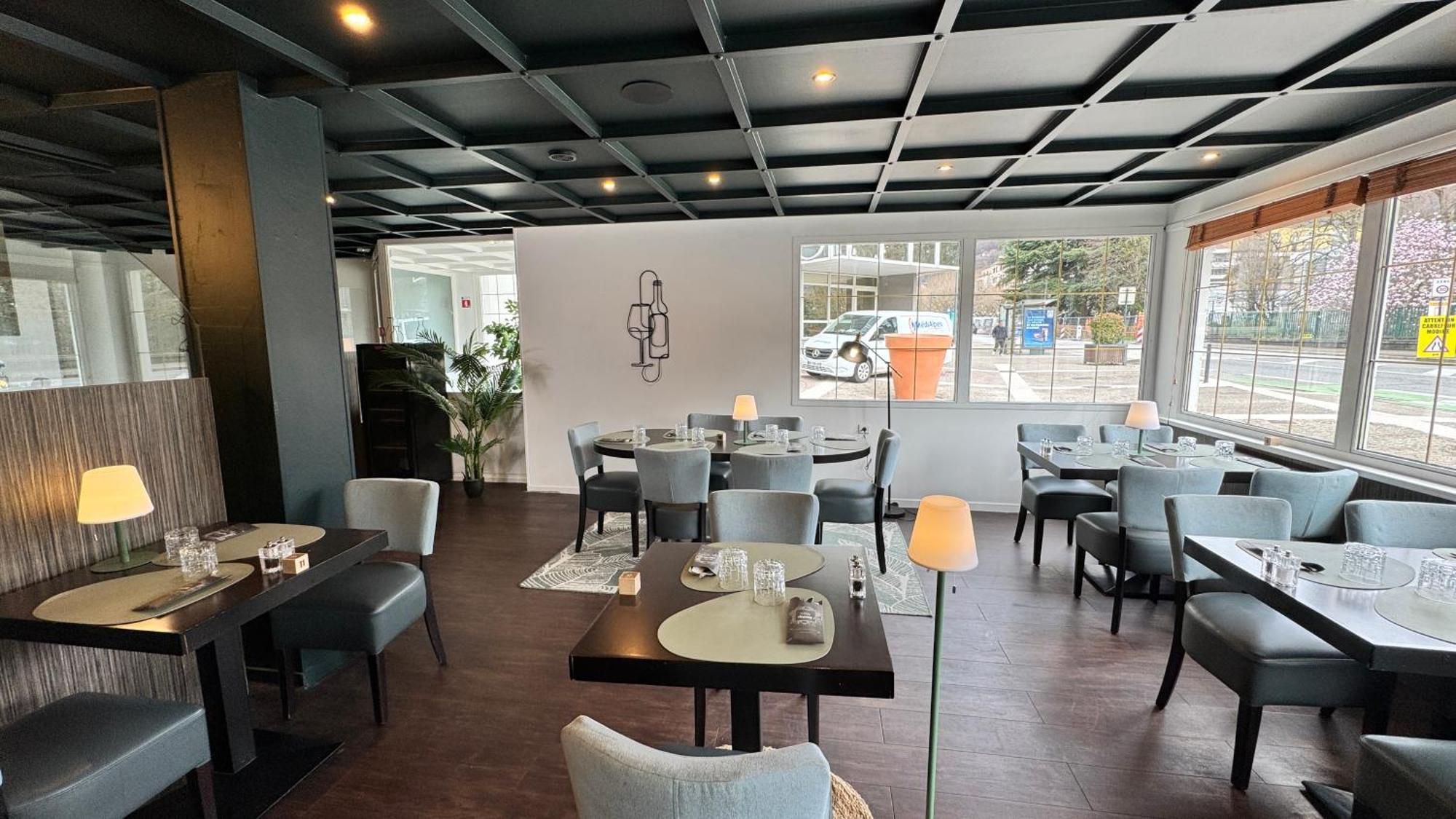 Best Western Voiron Centre Екстер'єр фото